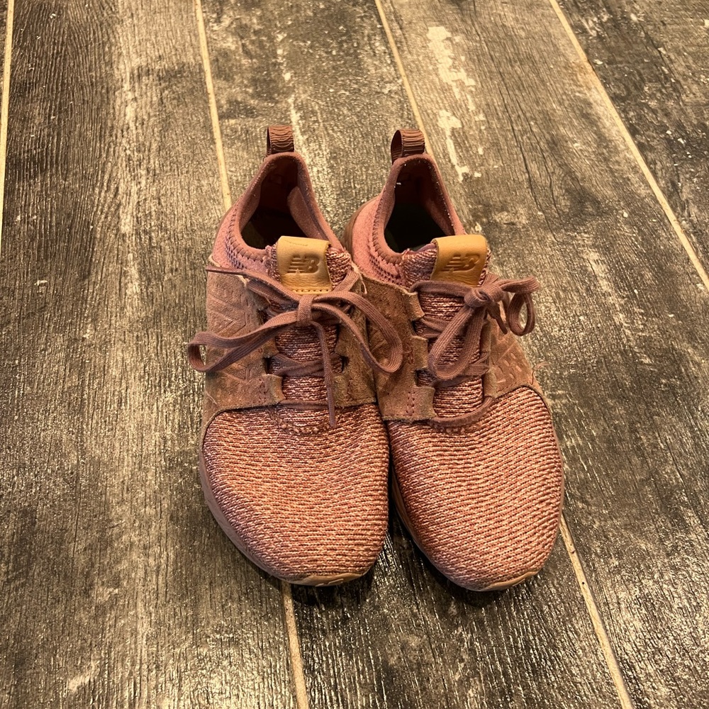 Trendy New Balance Tennis Shoes